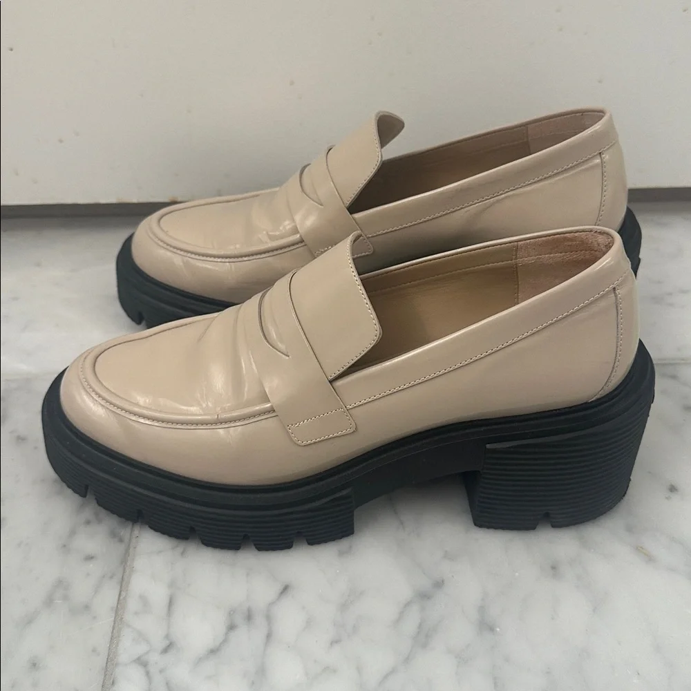 Stuart Weitzman Soho Platform Loafer, Cream Patent, Size 7 - Picture 4 of 8